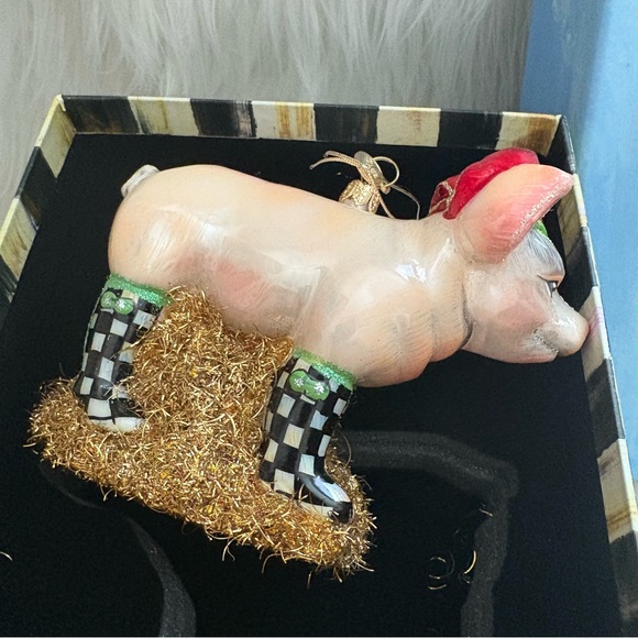 2014 Mackenzie Childs Pig in Boots Glass Holiday Ornament w/Box! - Picture 3 of 9